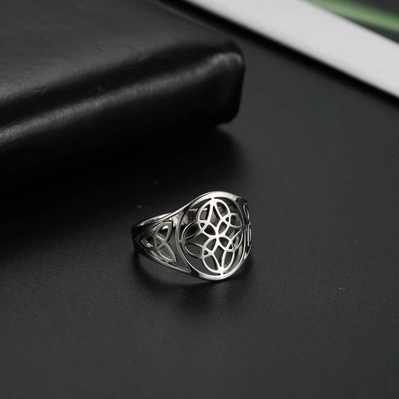 Trinity Knot Ring